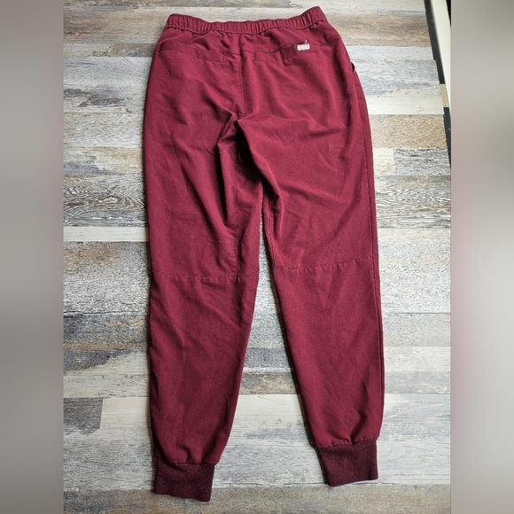 FIGS Tansen Jogger Scrub Pants Men's Medium Burgundy - Picture 8 of 9
